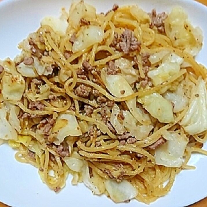 ひき肉とキャベツの味噌ペッパーパスタ